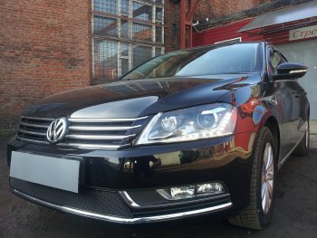 4 299 р. Защитная сетка в бампер (низ, ячейка 4х10 мм) Стрелка11 Премиум  Volkswagen Passat  B7 (2010-2015) седан, универсал (Чёрная)  с доставкой в г. Пермь. Увеличить фотографию 3