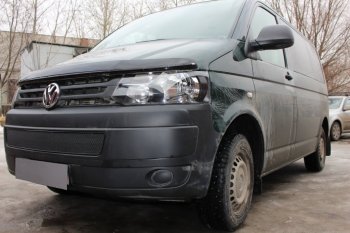 4 299 р. Защитная сетка в бампер (низ, ячейка 4х10 мм) Стрелка11 Премиум Volkswagen Caravelle T5 рестайлинг (2009-2015) (Чёрная)  с доставкой в г. Пермь. Увеличить фотографию 3