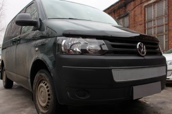 4 299 р. Защитная сетка в бампер (низ, ячейка 4х10 мм) Стрелка11 Премиум Volkswagen Transporter T5 рестайлинг (2009-2015) (Хром)  с доставкой в г. Пермь. Увеличить фотографию 2