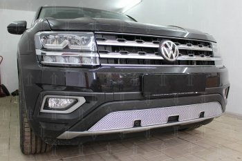 4 999 р. Защитная сетка в бампер (низ, с парктроником, ячейка 4х10 мм) Стрелка11 Премиум Volkswagen Teramont CA1 дорестайлинг (2016-2020) (Хром)  с доставкой в г. Пермь. Увеличить фотографию 3