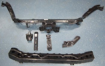 Рамка радиатора (телевизор, пр-во Китай) BODYPARTS Nissan Tiida  1 хэтчбэк (2004-2007) C11 дорестайлинг, Япония