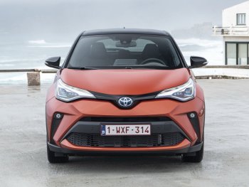 13 999 р. Капот BodyParts Toyota C-HR NGX10, ZGX10 рестайлинг (2019-2025) (Неокрашенный)  с доставкой в г. Пермь. Увеличить фотографию 2