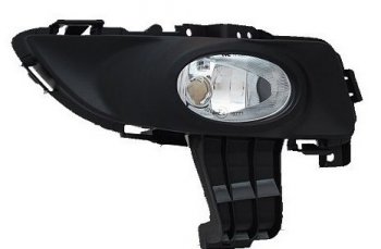 Правая противотуманная фара (с креплением) BODYPARTS Mazda 3/Axela  BK (2003-2006) дорестайлинг седан