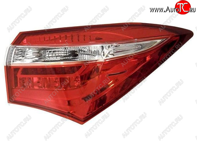 2 499 р. Правый фонарь задний (диодный, внешний) BodyParts Toyota Corolla E180 дорестайлинг (2013-2016)  с доставкой в г. Пермь