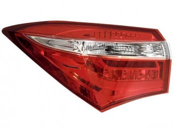 Левый фонарь задний (диодный, внешний) BodyParts Toyota Corolla  E180 (2013-2016) дорестайлинг
