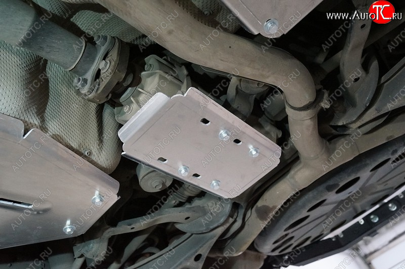 1 299 р. Защита заднего редуктора (алюминий) TCC GAC GS8 (2016-2023) с доставкой в г. Пермь Увеличить фотографию 1 1 299 р. Защита заднего редуктора (алюминий) TCC GAC GS8 (2016-2023) с доставкой в г. Пермь