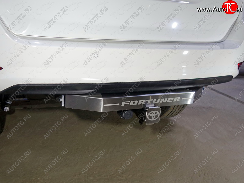 18 999 р. Фаркоп (тягово-сцепное устройство) ТСС Тюнинг  Toyota Fortuner  AN160 (2015-2020) дорестайлинг (оцинкованный, крюк Е, надпись Fortuner)  с доставкой в г. Пермь