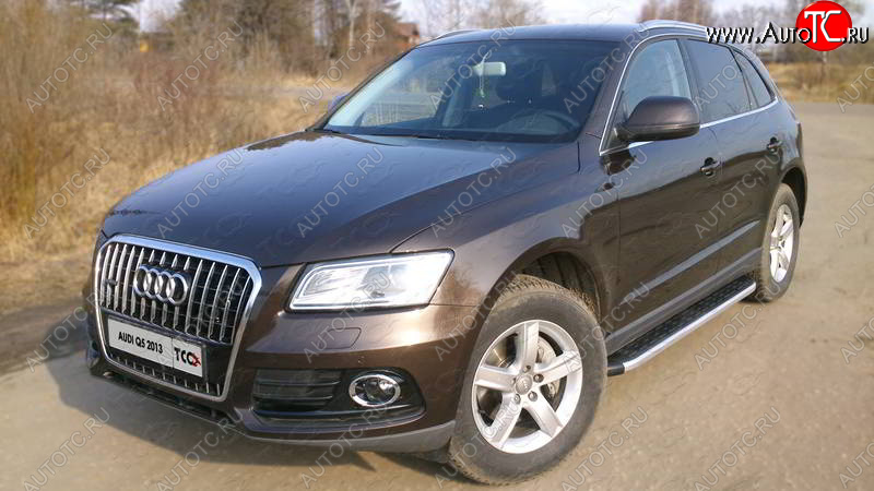 20 599 р. Алюминиевые порожки для ног с пластиковой накладкой TCC Tюнинг  Audi Q5  8R (2008-2017) дорестайлинг, рестайлинг (серый)  с доставкой в г. Пермь