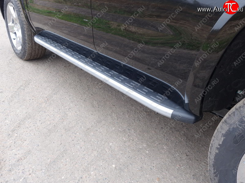 21 999 р. Пороги алюминиевые с пластиковой накладкой, ТСС Тюнинг  Chevrolet Tahoe  K2UC (2014-2021) (карбон серебро)  с доставкой в г. Пермь