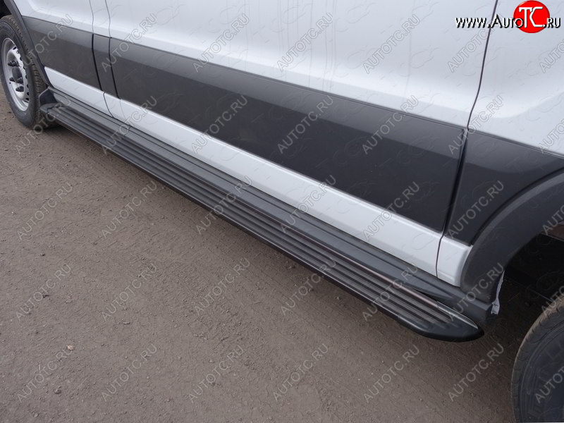 15 699 р. Порог левый алюминиевый Slim Line Black, ТСС Тюнинг  Ford Transit Connect (2013-2018) (Slim Line Black)  с доставкой в г. Пермь