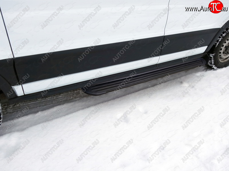 10 999 р. Порог левый алюминиевый Slim Line Black, ТСС Тюнинг  Ford Transit Connect (2013-2018) ( Slim Line Black)  с доставкой в г. Пермь