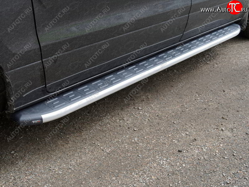 28 999 р. Пороги алюминиевые с пластиковой накладкой ТСС Тюнинг Hyundai Starex/Grand Starex/H1 TQ рестайлинг (2014-2018) (серые)  с доставкой в г. Пермь