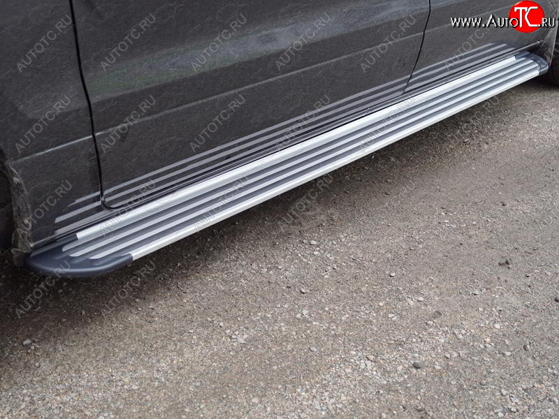 28 999 р. Пороги алюминиевые Slim Line ТСС Тюнинг  Hyundai Starex/Grand Starex/H1  TQ (2017-2022) 2-ой рестайлинг (Silver)  с доставкой в г. Пермь
