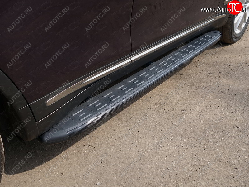 21 999 р. Пороги алюминиевые с пластиковой накладкой ТСС Тюнинг  INFINITI QX70  S51 (2013-2020) (карбон черные)  с доставкой в г. Пермь