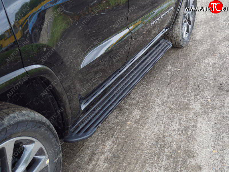 21 999 р. Пороги алюминиевые Slim Line ТСС Тюнинг  Jeep Grand Cherokee  WK2 (2013-2022) 1-ый рестайлинг, 2-ой рестайлинг (Black)  с доставкой в г. Пермь