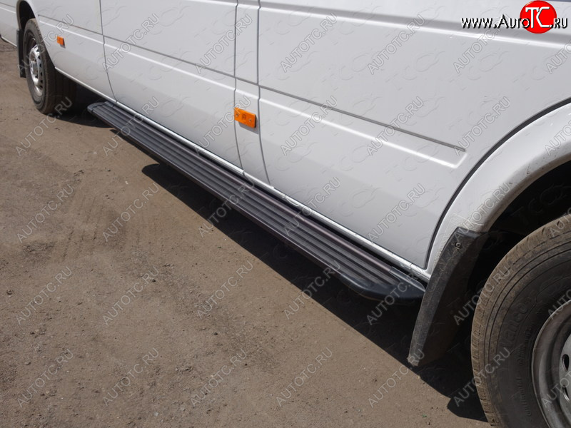 15 699 р. Порог алюминиевый Slim Line ТСС Тюнинг  Mercedes-Benz Sprinter  W906 (2014-2018) рестайлинг (черный)  с доставкой в г. Пермь