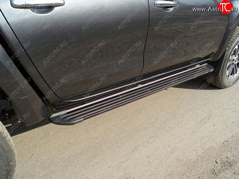 21 999 р. Пороги алюминиевые Slim Line ТСС Тюнинг  Mitsubishi L200  5 KK,KL (2018-2022) рестайлинг (Black)  с доставкой в г. Пермь