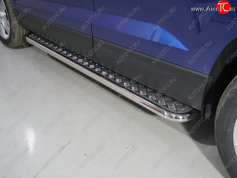 27 849 р. Пороги с площадкой 42,4 мм ТСС Тюнинг Skoda Karoq NU7 рестайлинг (2020-2025) (серые)  с доставкой в г. Пермь