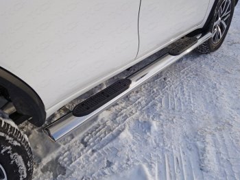 Пороги овальные с накладкой 120х60 мм ТСС Тюнинг Toyota Fortuner AN160 дорестайлинг (2015-2020) (серые)