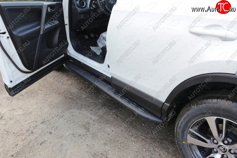 21 999 р. Пороги алюминиевые с пластиковой накладкой ТСС Тюнинг  Toyota RAV4  XA40 (2015-2019) 5 дв. рестайлинг (карбон черные)  с доставкой в г. Пермь