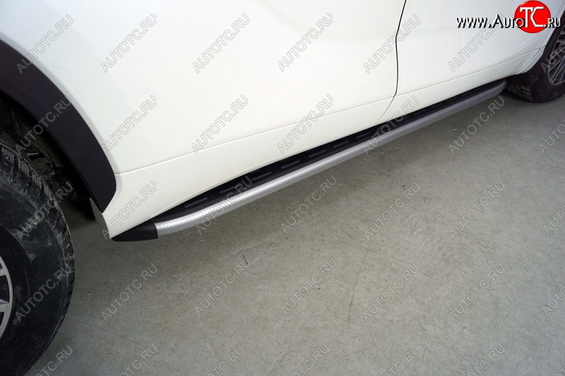 21 999 р. Пороги алюминиевые с пластиковой накладкой ТСС Тюнинг  Toyota Highlander  XU70 (2020-2025) (карбон серебро)  с доставкой в г. Пермь