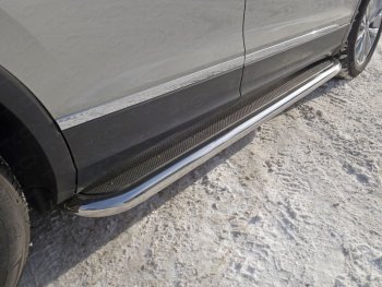 Пороги с площадкой 60,3 мм ТСС Тюнинг Volkswagen Tiguan  Mk2 (2016-2020) дорестайлинг