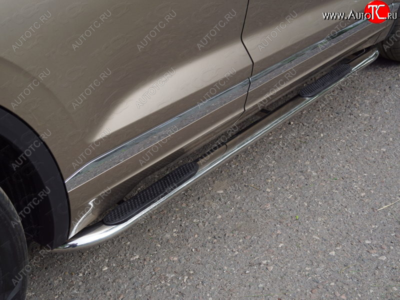 37 999 р. Пороги овальные гнутые с накладкой 75х42 мм ТСС Тюнинг  Volkswagen Touareg  CR (2018-2025) (серые)  с доставкой в г. Пермь