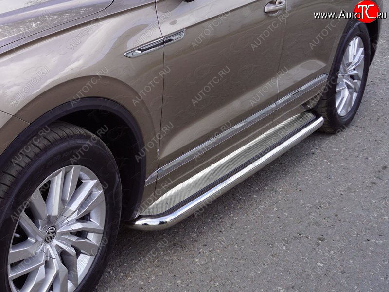47 999 р. Пороги с площадкой 60,3 мм ТСС Тюнинг Volkswagen Touareg CR (2018-2025) (нержавейка)  с доставкой в г. Пермь