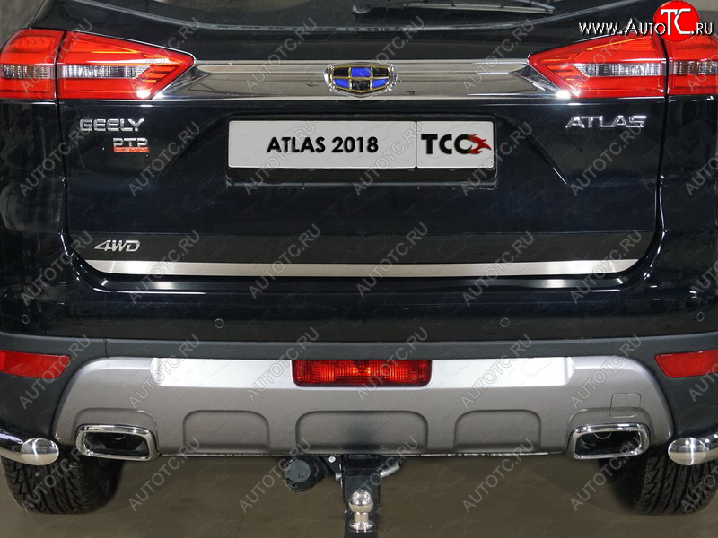 2 199 р. Накладка на заднюю дверь, ТСС Тюнинг  Geely Atlas  NL3 (2016-2022) (Лист шлифованный)  с доставкой в г. Пермь