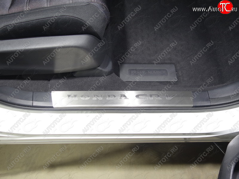 2 799 р. Накладки на пластиковые пороги, ТСС Тюнинг  Honda CR-V  RW,RT (2016-2020) дорестайлинг (лист шлифованный надпись Honda CR-V)  с доставкой в г. Пермь