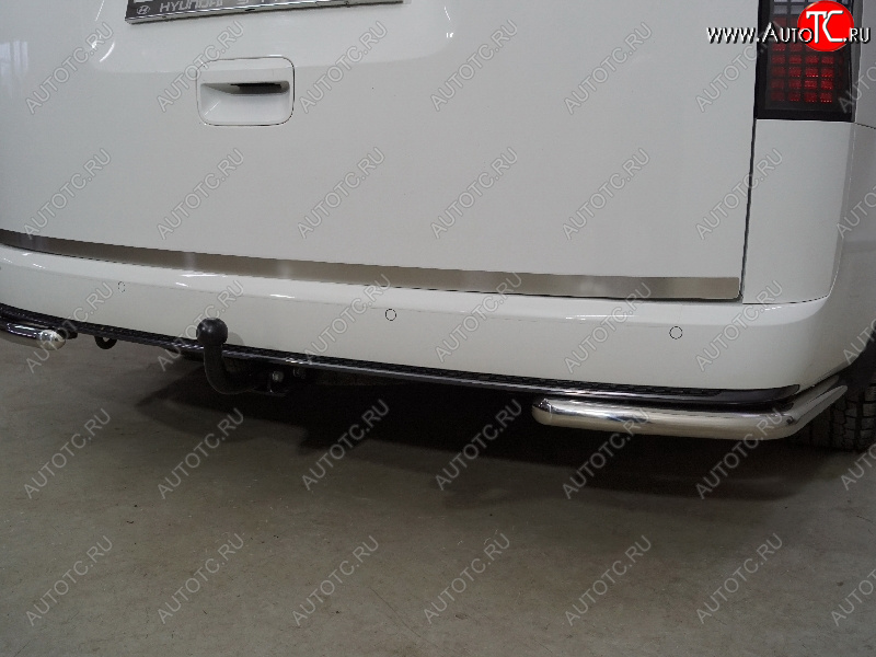 2 689 р. Накладка на заднюю дверь, ТСС Тюнинг  Hyundai Staria  US4 (2021-2022) (Лист шлифованный)  с доставкой в г. Пермь