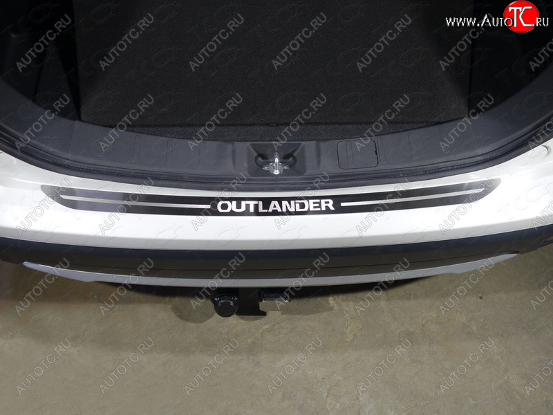 2 999 р. Накладка на задний бампер, ТСС Тюнинг  Mitsubishi Outlander  GF (2015-2018) 2-ой рестайлинг (лист шлифованный надпись OUTLANDER)  с доставкой в г. Пермь