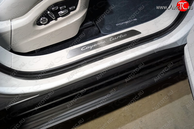 7 349 р. Накладки на пластиковые пороги, ТСС Тюнинг  Porsche Cayenne  PO536 (2018-2025) (лист шлифованный Cayenne Turbo)  с доставкой в г. Пермь