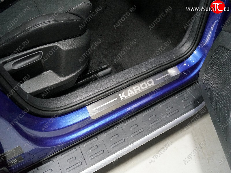 3 879 р. Накладки на пороги, ТСС Тюнинг  Skoda Karoq  NU7 (2020-2025) рестайлинг (лист шлифованный надпись Karoq)  с доставкой в г. Пермь