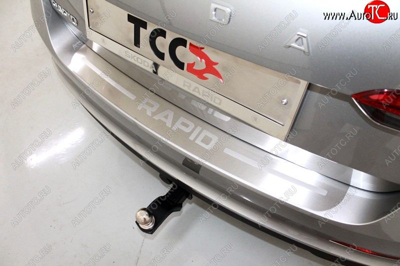 2 489 р. Накладка на задний бампер, ТСС Тюнинг  Skoda Rapid ( NH1,  NH3) (2015-2020) хэтчбэк рестайлинг, рестайлинг лифтбэк (лист шлифованный надпись Rapid)  с доставкой в г. Пермь