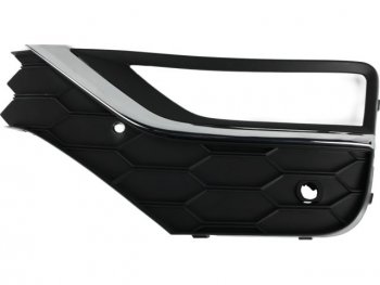 Левая решетка переднего бампера (с отверстием под ПТФ, пр-во Китай) BODYPARTS Volkswagen Amarok (2016-2022) рестайлинг (вставка хром)