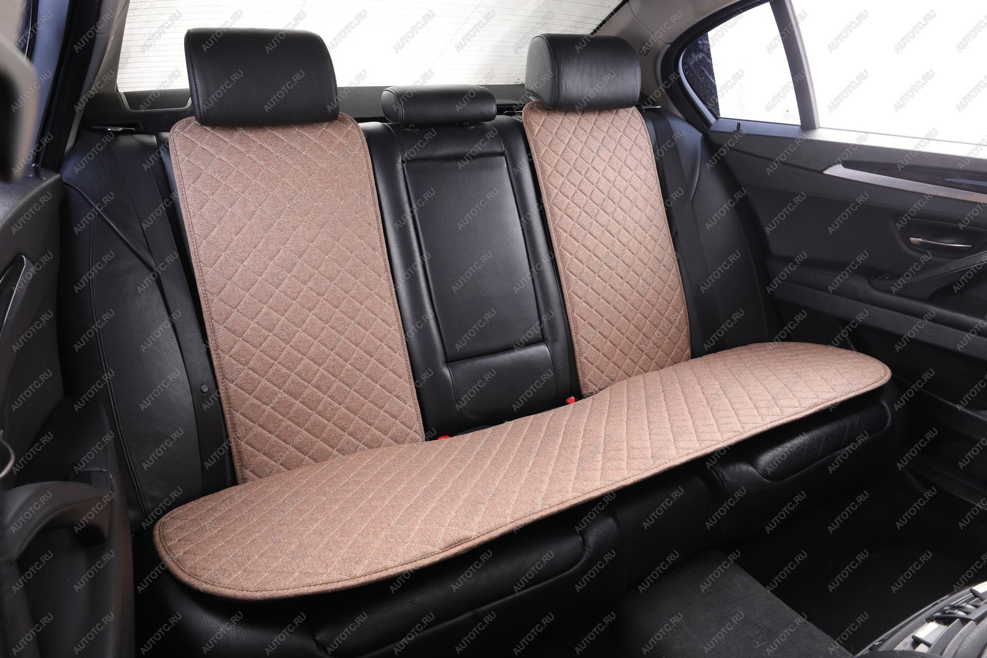 4 289 р. Накидка на сиденье (на весь салон Tour Flax Plus лён) Автопилот (коричневый) с доставкой в г. Пермь Увеличить фотографию 1 4 289 р. Накидка на сиденье (на весь салон Tour Flax Plus лён) Автопилот (коричневый) с доставкой в г. Пермь