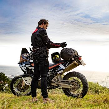 23 709 р. Палатка Naturehike Could Tourer 2-местная+ мотоцикл, алюминиевый каркас, серый Naturehike nh19zp013-g  с доставкой в г. Пермь. Увеличить фотографию 9