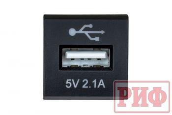 1 239 р. Розетка USB 2,1A для Toyota 22x22 РИФ rif22-4-1014300  с доставкой в г. Пермь. Увеличить фотографию 2
