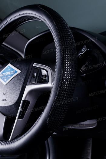 699 р. Оплётка на руль (37-39см BLW-001 кож/зам ) Автопилот Honda Mobilio 2 DD4,DD5 1-ый рестайлинг (2017-2019) (черный)  с доставкой в г. Пермь. Увеличить фотографию 2