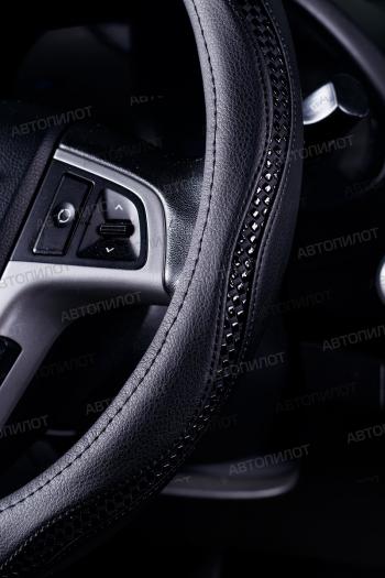 739 р. Оплётка на руль (37-39см BLW-017 кож/зам) Автопилот   (черный)  с доставкой в г. Пермь. Увеличить фотографию 2