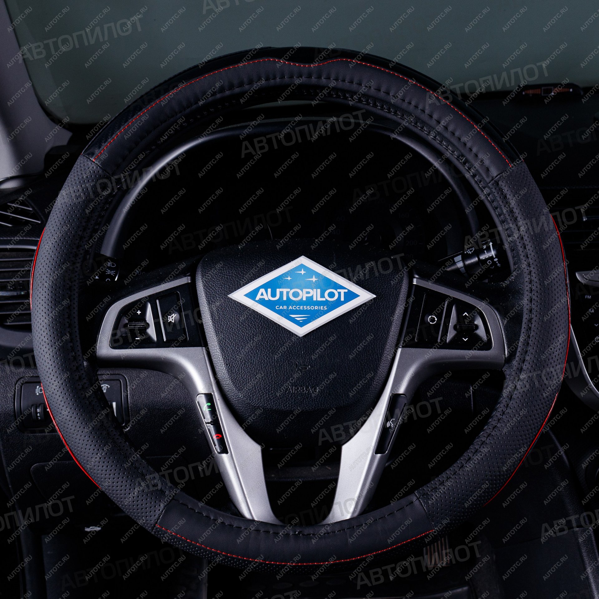 699 р. Оплётка на руль (37-39см BLW-018 кож/зам+карбон) Автопилот Honda Mobilio 2 DD4,DD5 1-ый рестайлинг (2017-2019) (черный/строчка красная)  с доставкой в г. Пермь