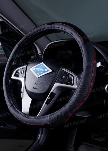 699 р. Оплётка на руль (37-39см BLW-018 кож/зам+карбон) Автопилот Honda Mobilio 2 DD4,DD5 1-ый рестайлинг (2017-2019) (черный/строчка красная)  с доставкой в г. Пермь. Увеличить фотографию 2