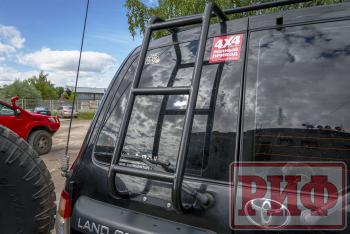 6 539 р. Лестница РИФ для Toyota Land Cruiser 105  rif105-60000  с доставкой в г. Пермь. Увеличить фотографию 16