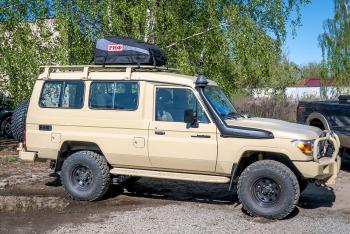 8 539 р. Бокс автомобильный на крышу РИФ мягкий (98x73.5x32 см)  wrb012  с доставкой в г. Пермь. Увеличить фотографию 5