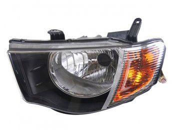 Левая фара (под корректор) DEPO Mitsubishi L200  4 (2006-2014)  дорестайлинг