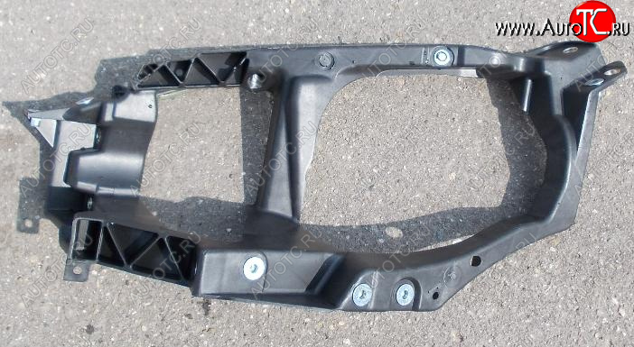 4 649 р. Левый кронштейн передней фары (пр-во Китай) BODYPARTS Mitsubishi Colt Z30 хэтчбэк 5 дв. дорестайлинг (2002-2009)  с доставкой в г. Пермь