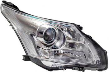 Правая фара (под корректор) DEPO Toyota Avensis  T270 седан (2008-2011) дорестайлинг