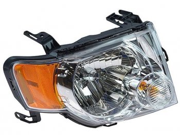 Правая фара BodyParts Ford Escape  2 (2008-2012)