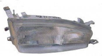 Правая фара BodyParts Toyota Camry  XV10 (1991-1996) седан